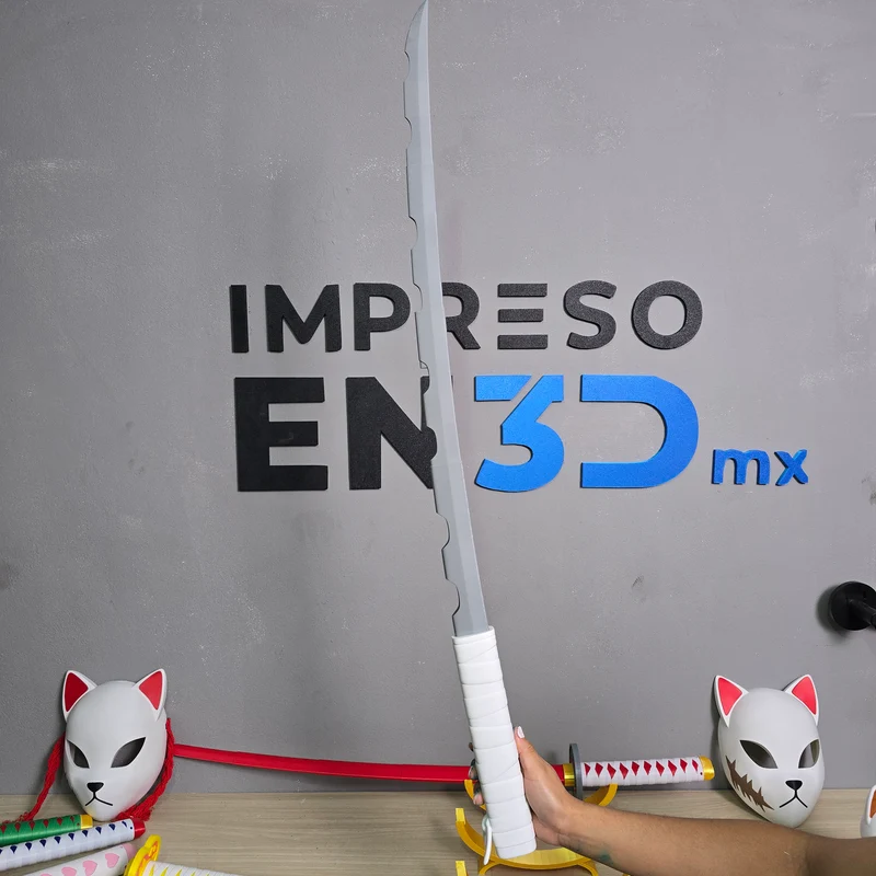 Katana de plastico retráctil de Inosuke Demon Slayer